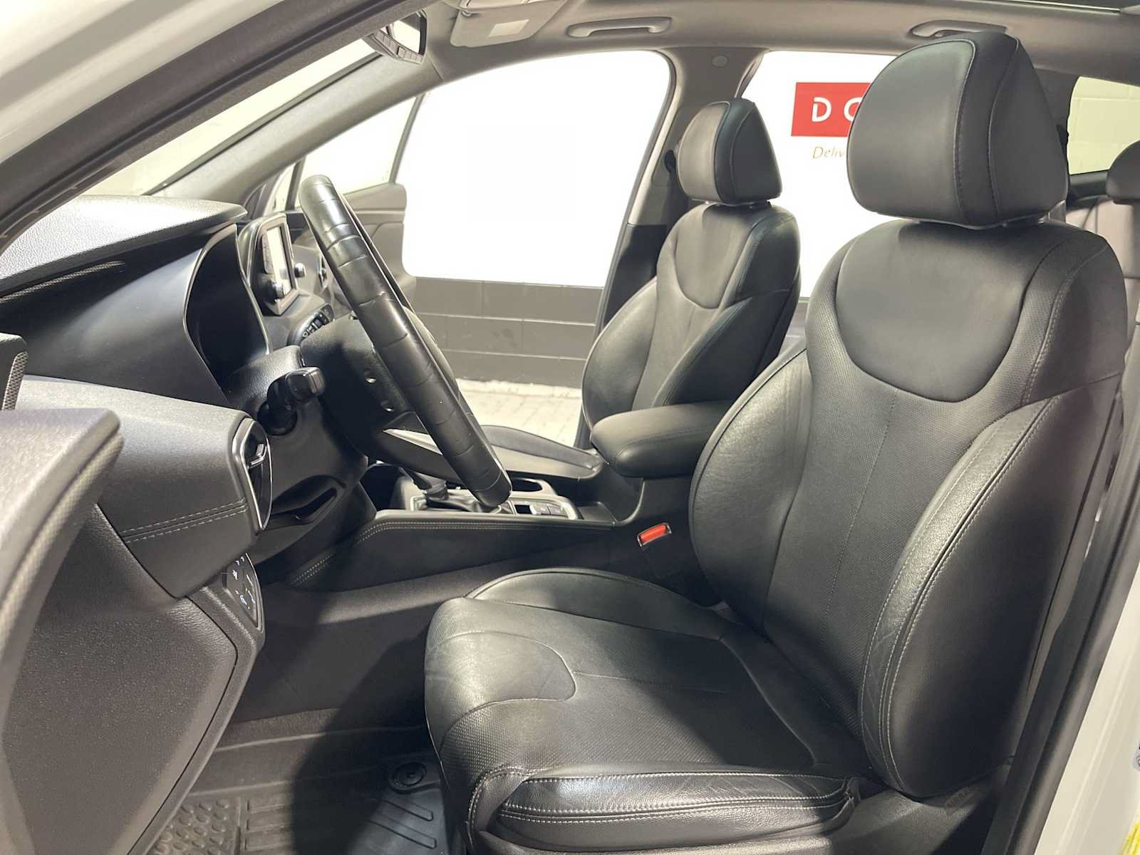 Used 2019 Hyundai Santa Fe Limited AWD/4WD image 11