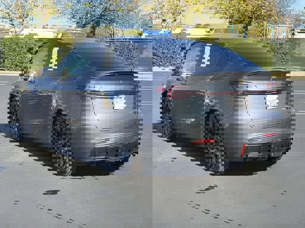 Used 2023 Tesla Model Y Performance image 4