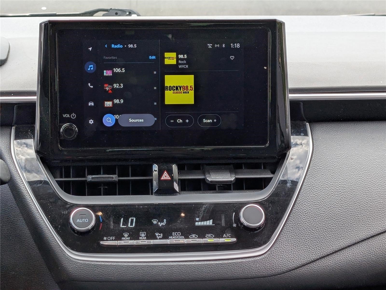 Used 2023 Toyota Corolla LE FWD image 16