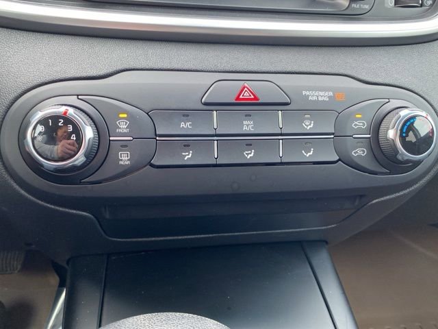 Used 2020 Kia Sorento LX image 23