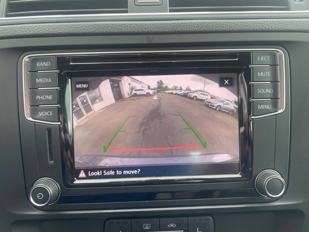 Used 2017 Volkswagen Jetta SE FWD image 21