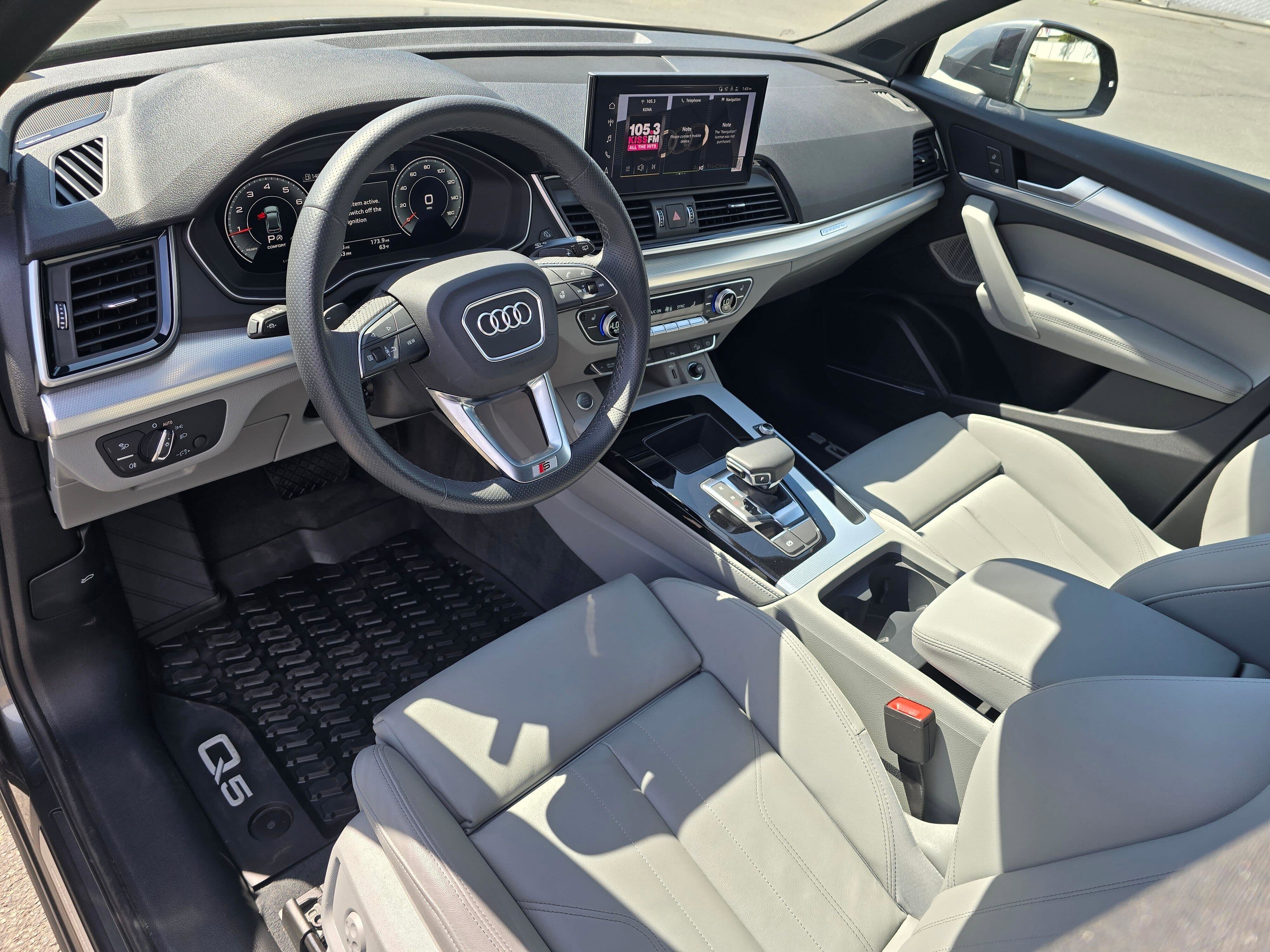 Certified 2024 Audi Q5 2.0T Premium Plus AWD/4WD image 2