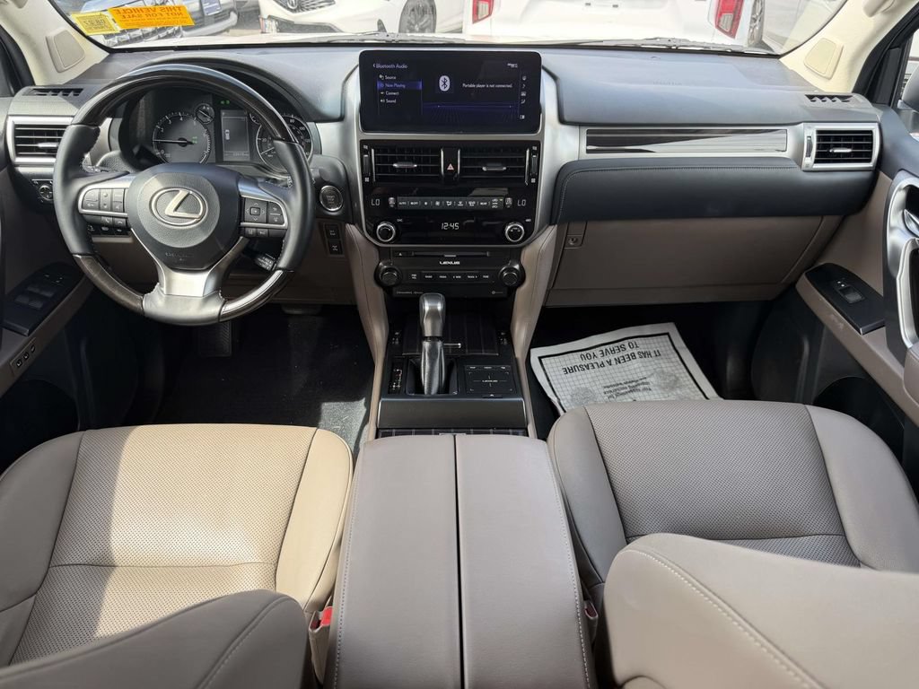 Used 2023 Lexus GX 460 Premium w/ Premium Package AWD/4WD image 14