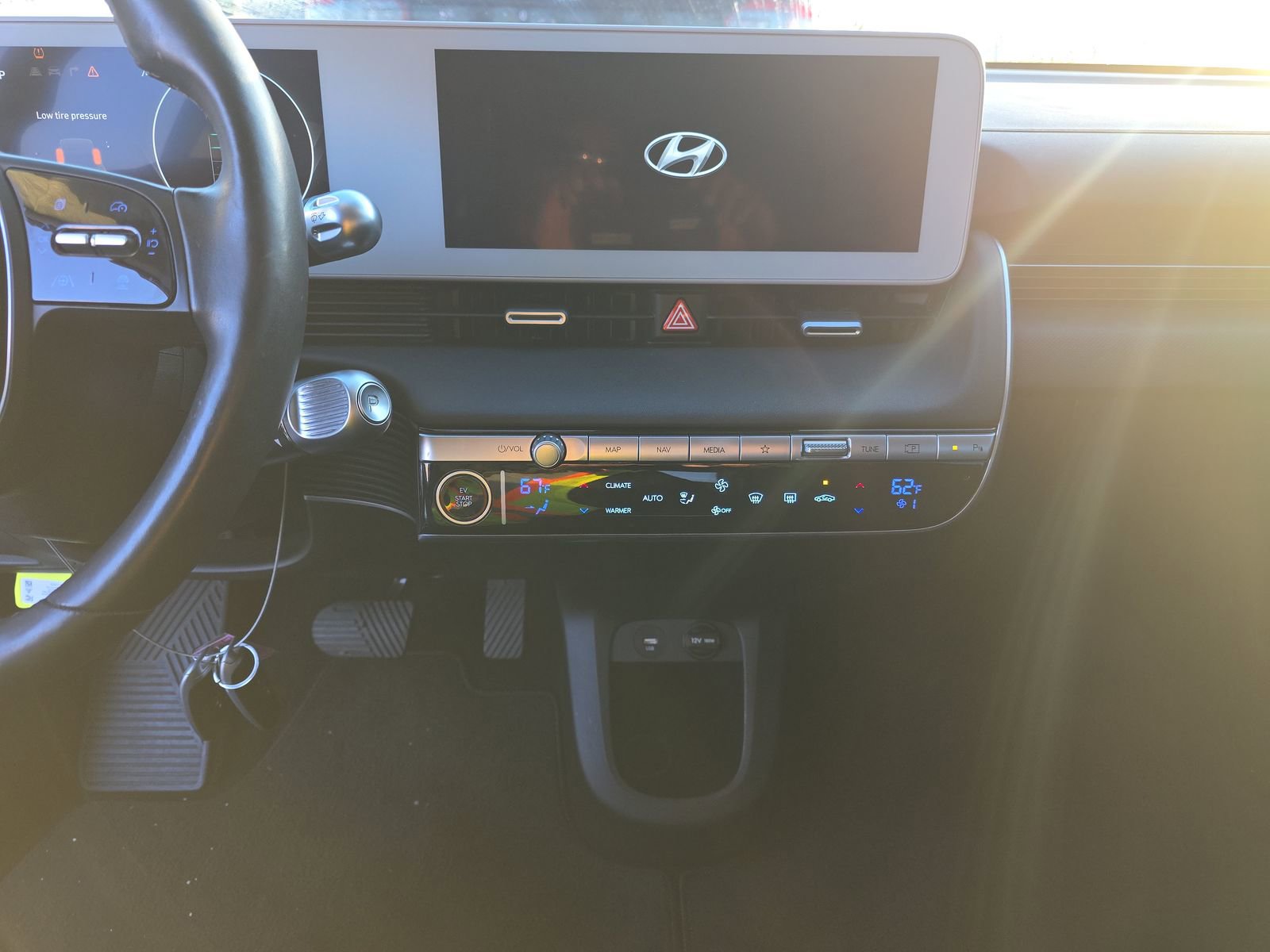 Used 2024 Hyundai Ioniq 5 Limited AWD/4WD image 7