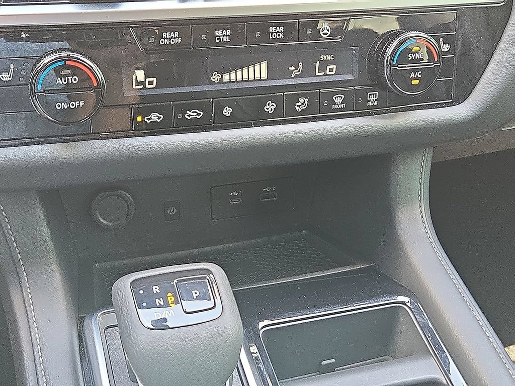 Used 2023 Nissan Pathfinder SL w/ Lighting Package (N92) AWD/4WD image 17