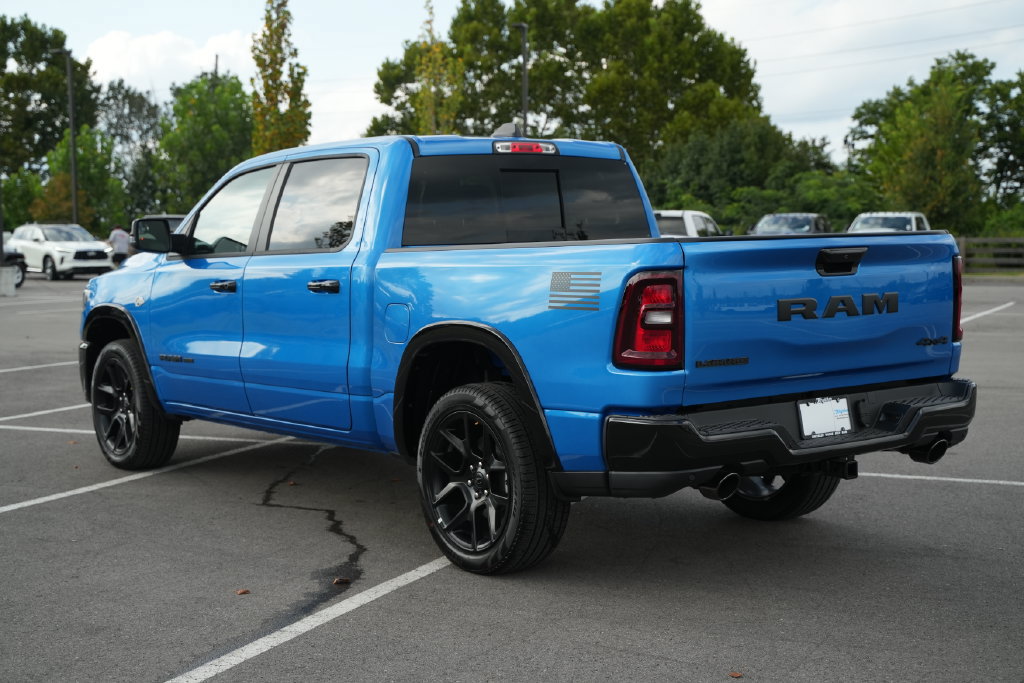 New 2026 RAM 1500 Laramie AWD/4WD image 5
