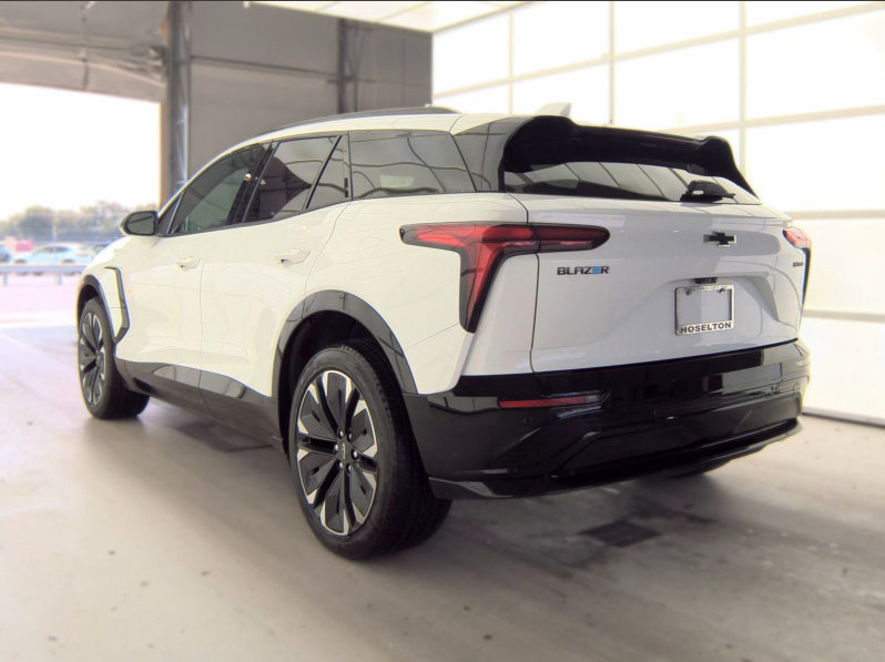 Used 2024 Chevrolet Blazer EV RS AWD/4WD image 6