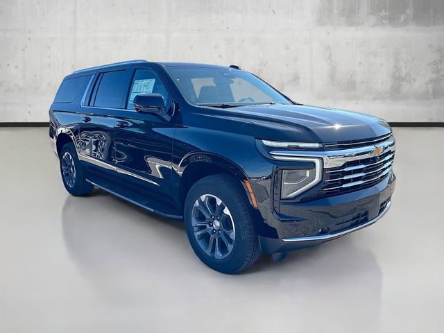 New 2026 Chevrolet Suburban LT image 3