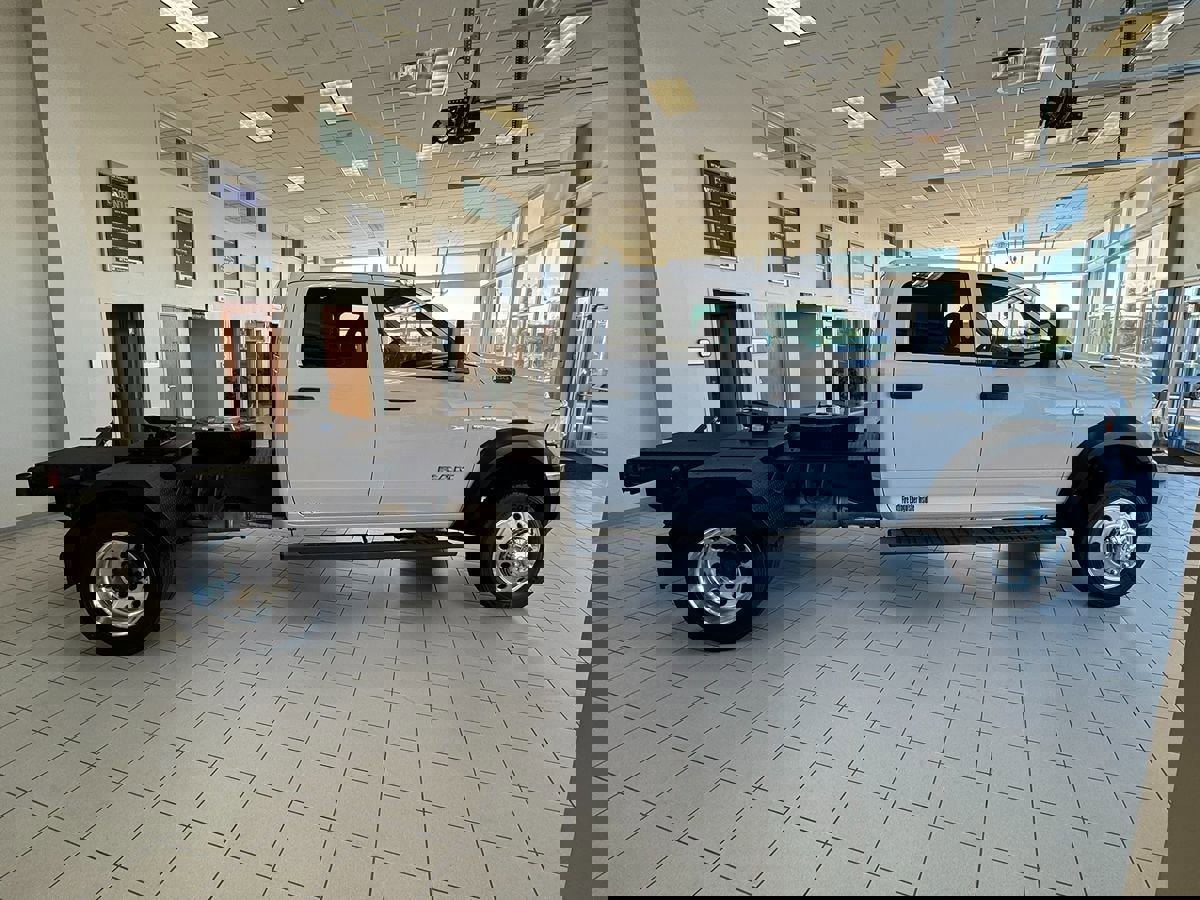 Used 2019 RAM 5500 Tradesman w/ Ambulance Prep Group image 6