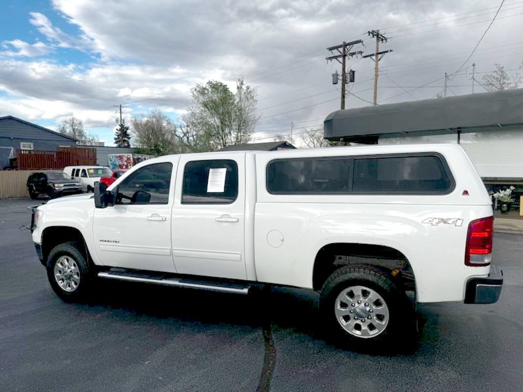 Used 2014 GMC Sierra 2500 SLT AWD/4WD image 2