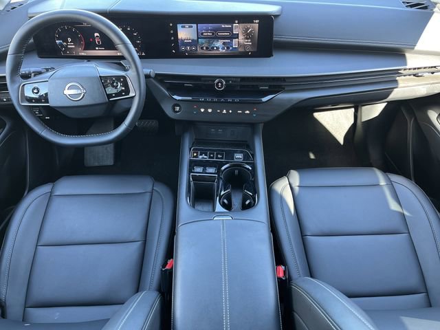 Certified 2025 Nissan Murano SV image 2