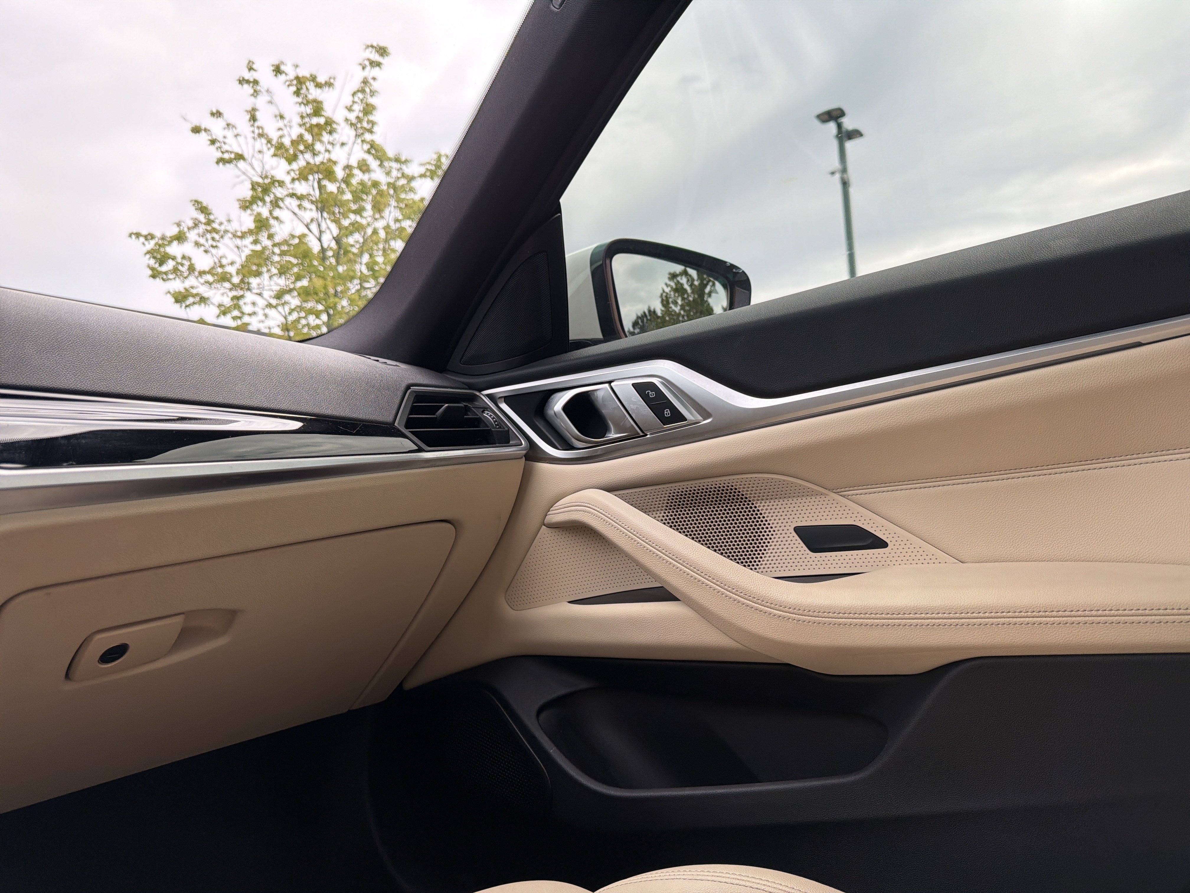 Used 2023 BMW i4 eDrive40 RWD image 19