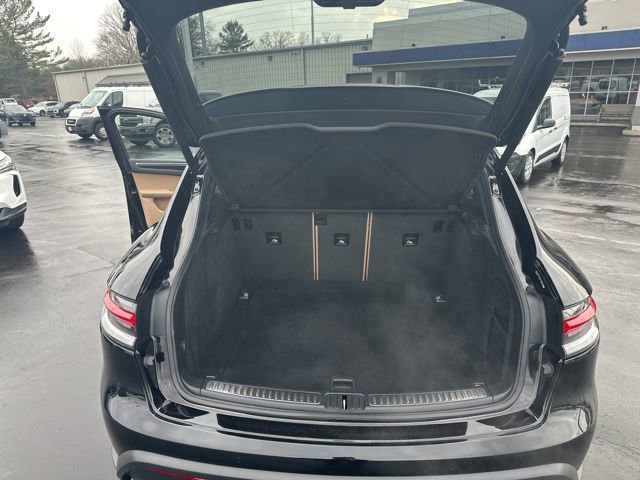 Used 2022 Porsche Macan image 17