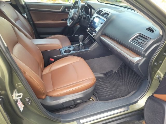 Used 2019 Subaru Outback 3.6R Touring AWD/4WD image 12
