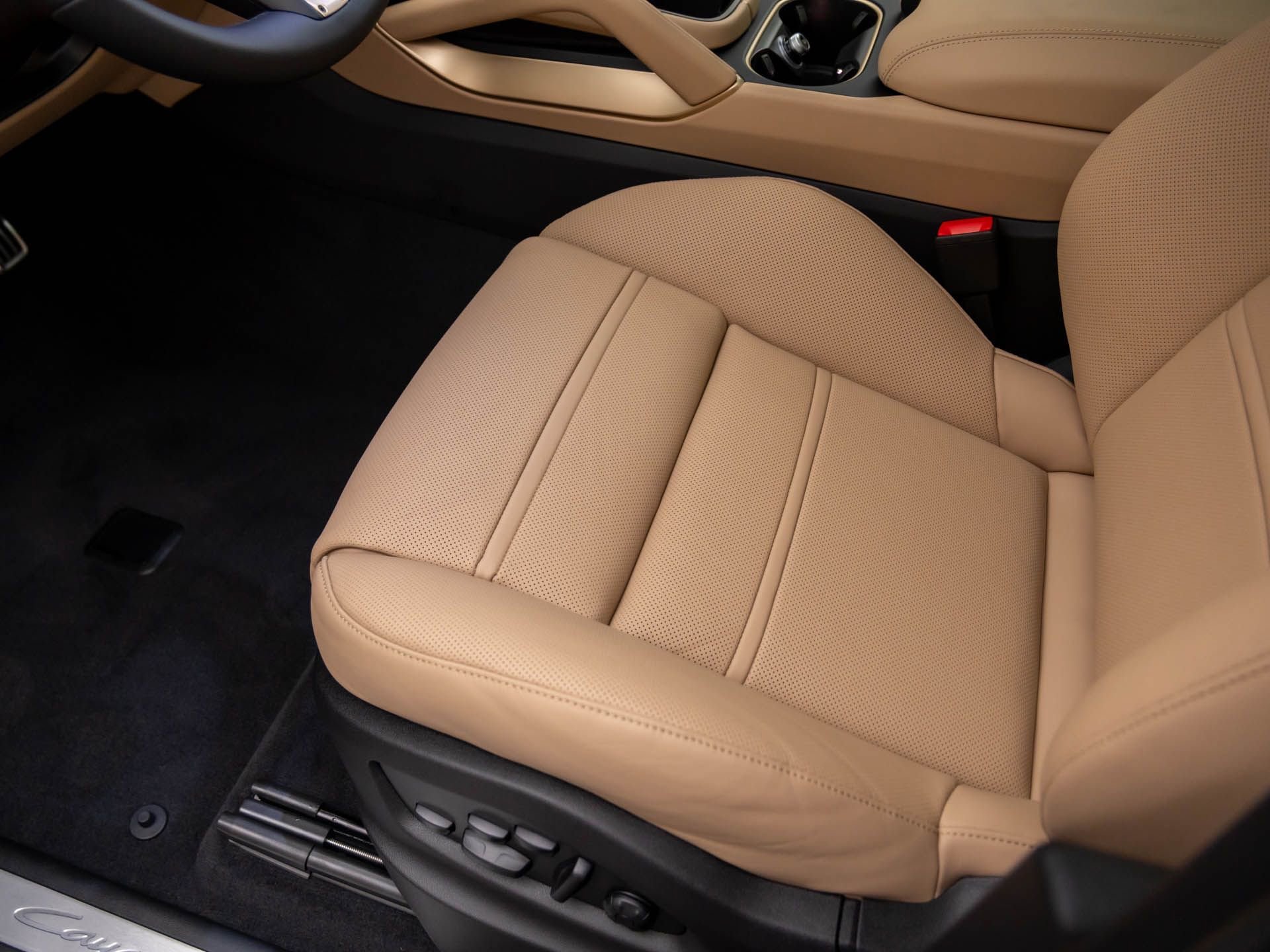 New 2026 Porsche Cayenne S image 14