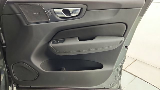 New 2026 Volvo XC60 B5 Plus w/ Protection Package AWD/4WD image 36