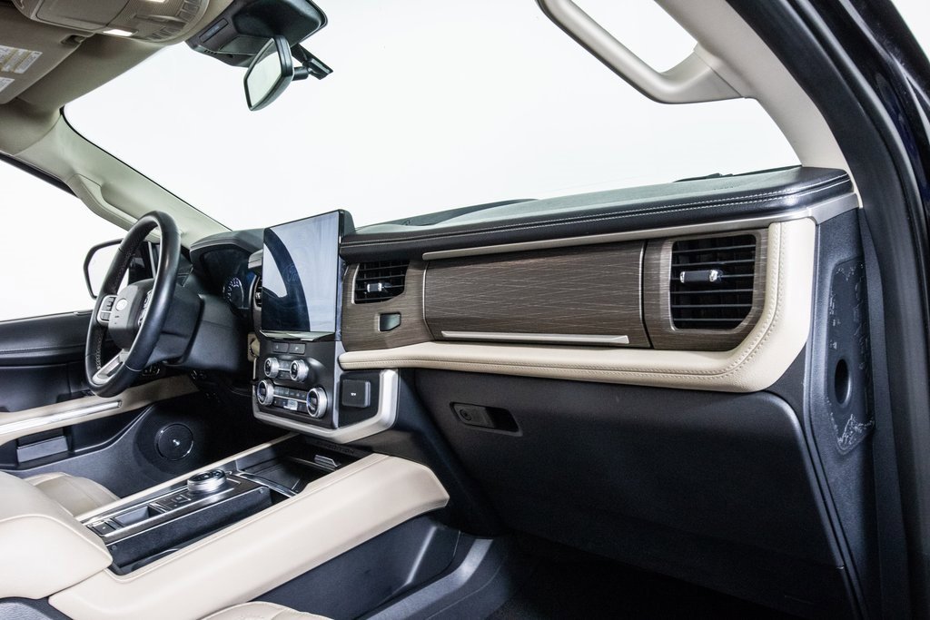 Used 2024 Ford Expedition Max Limited image 19