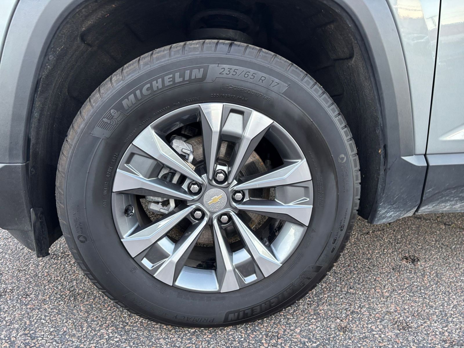 Used 2025 Chevrolet Equinox LT image 29