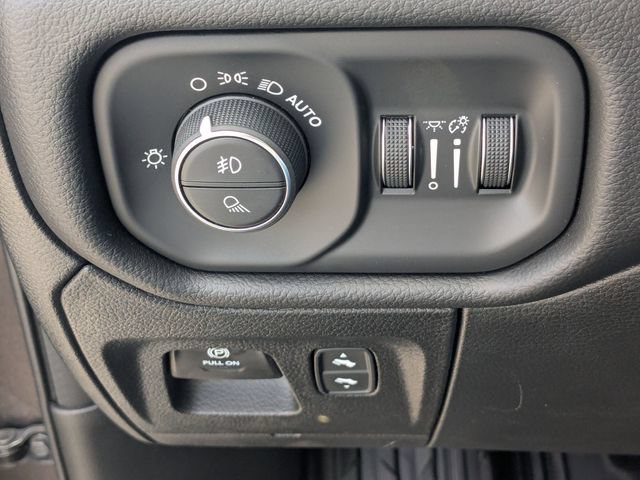 New 2026 RAM 1500 Big Horn AWD/4WD image 15