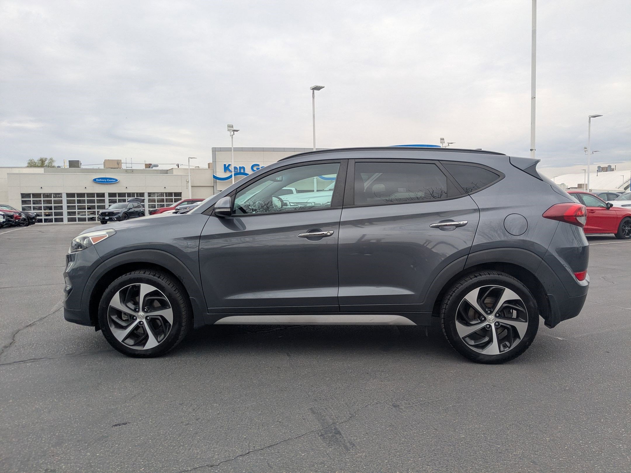 Used 2017 Hyundai Tucson Limited w/ Limited Ultimate Package 03 image 9