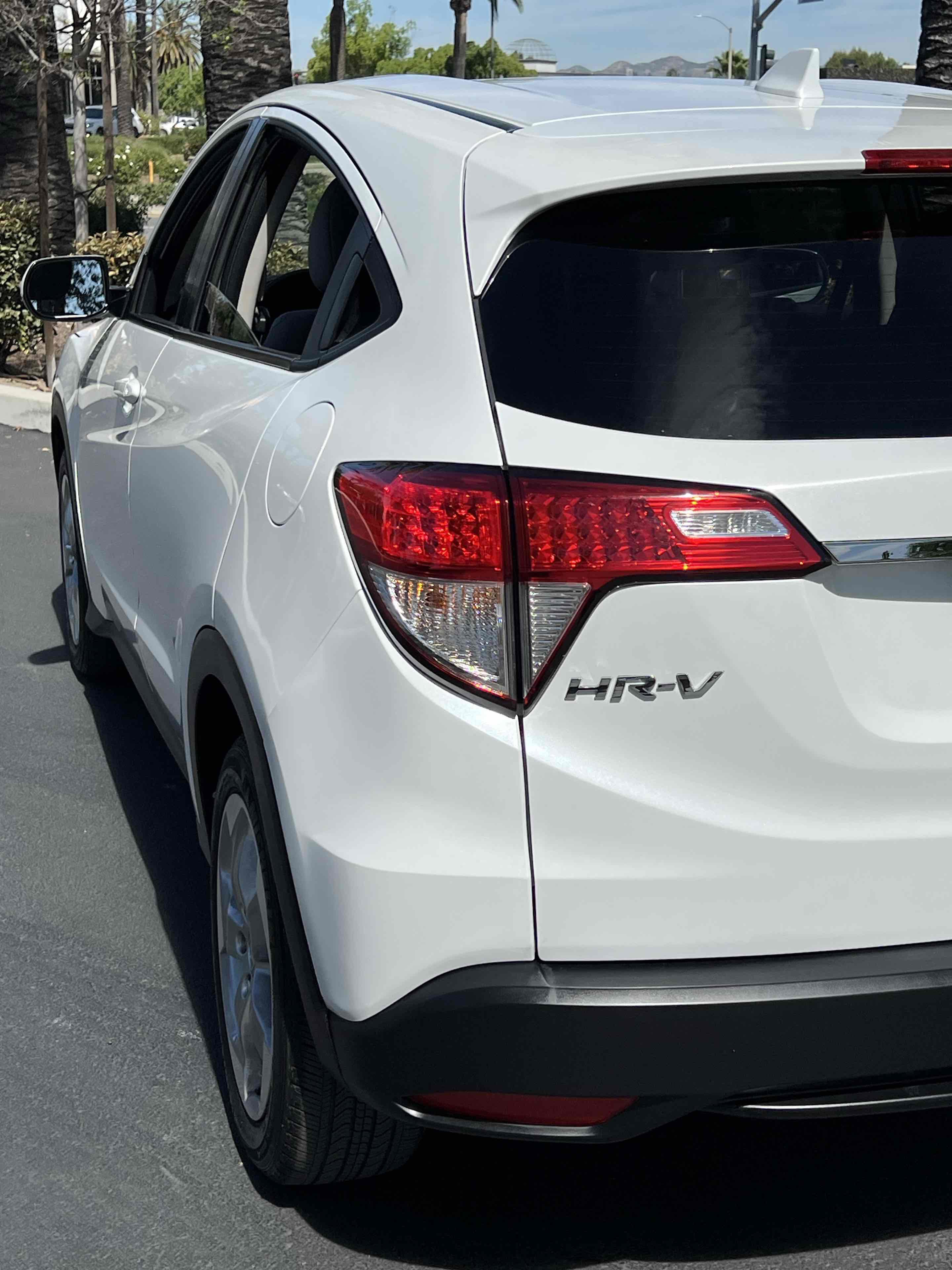 Used 2022 Honda HR-V LX image 51