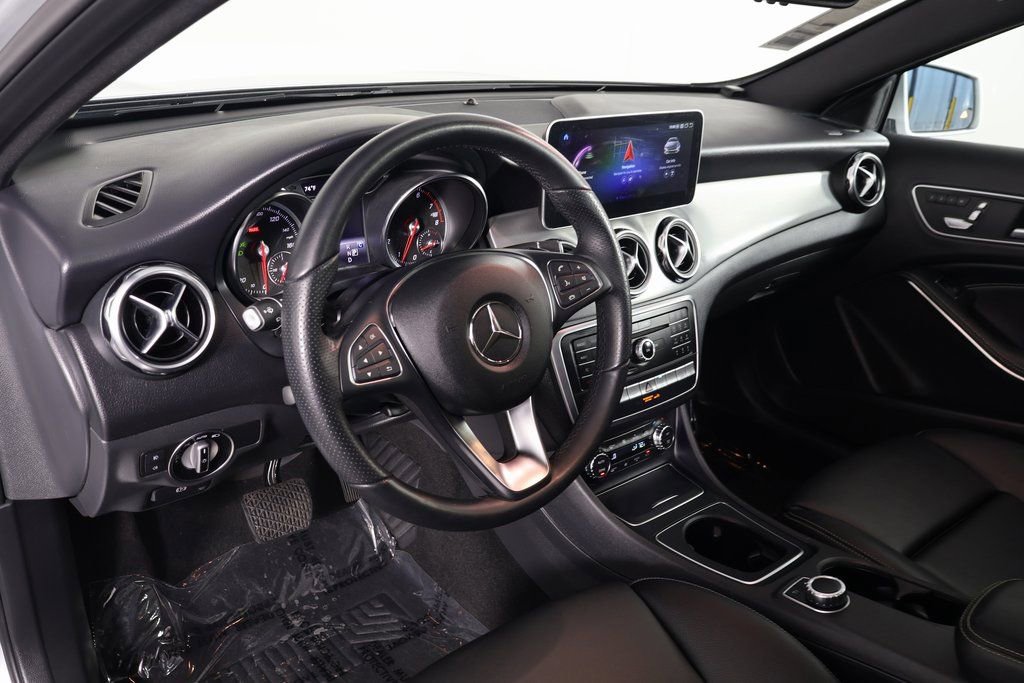 Used 2020 Mercedes-Benz GLA 250 4MATIC image 7