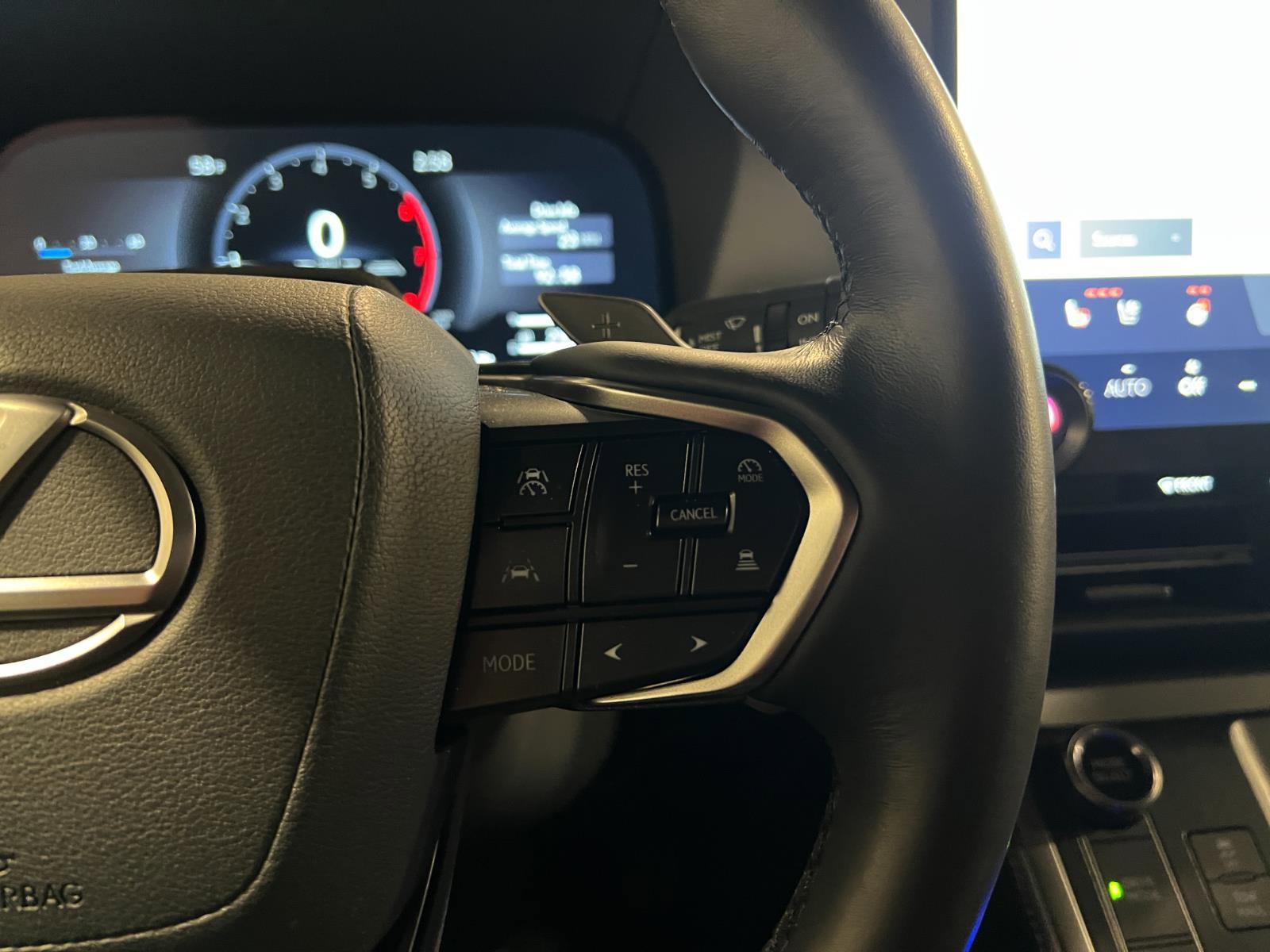 Used 2024 Lexus GX 550 w/ Accessory Package (31) image 14