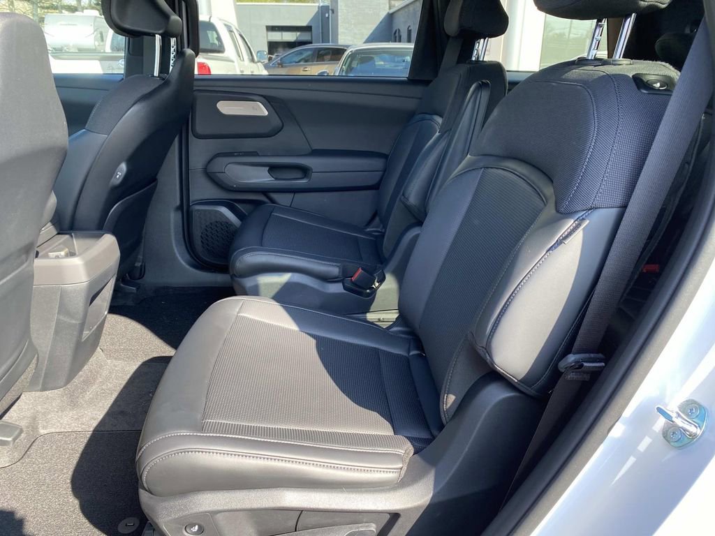 New 2027 Kia Telluride S image 7