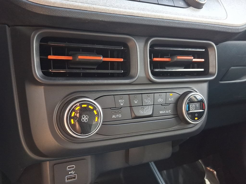 Certified 2022 Ford Maverick XLT w/ Equipment Group 300A Standard AWD/4WD image 15