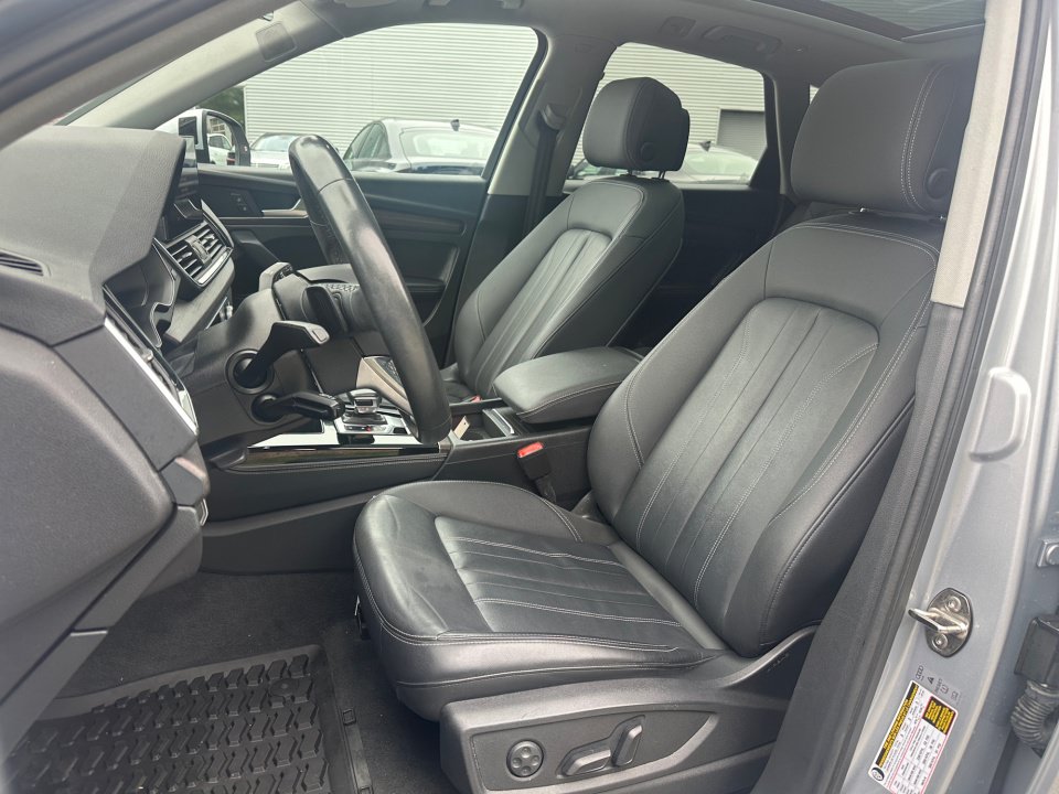 Used 2021 Audi Q5 2.0T Premium Plus w/ Premium Plus Package AWD/4WD image 30