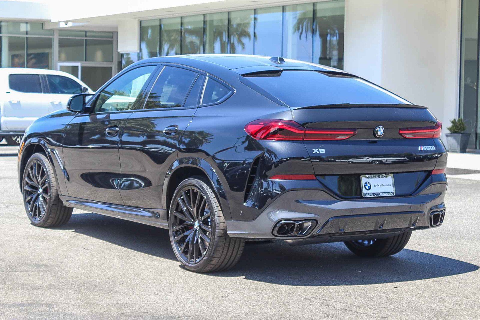 New 2026 BMW X6 M60i image 4