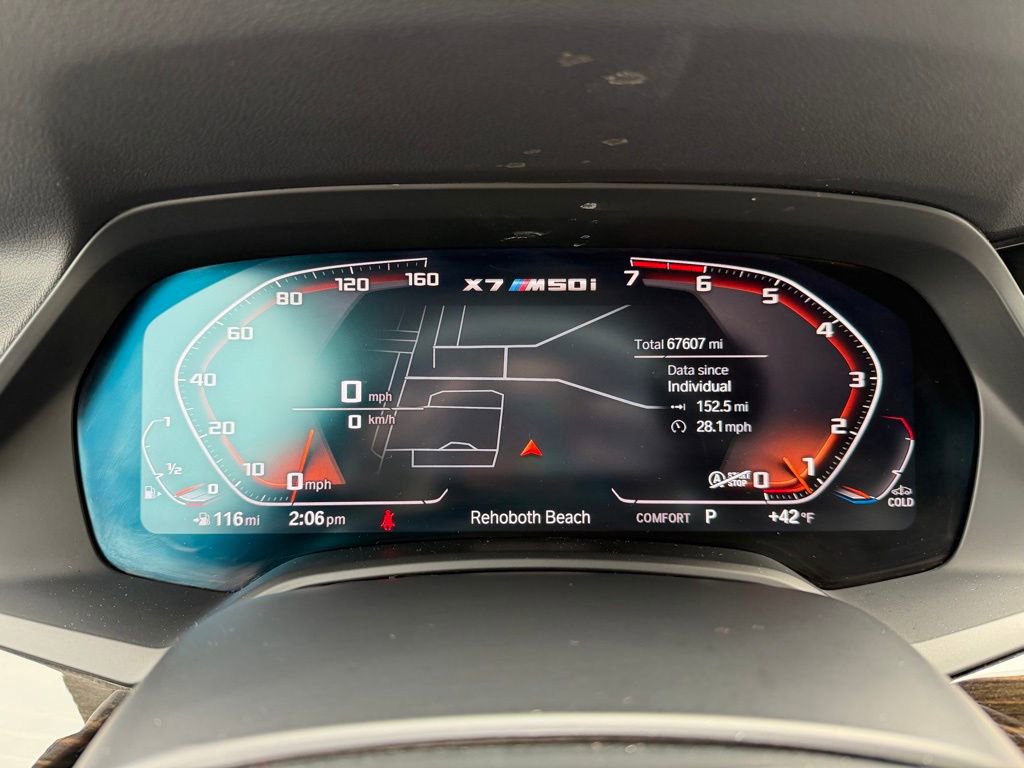 Used 2020 BMW X7 M50i w/ Luxury Seating Package image 10