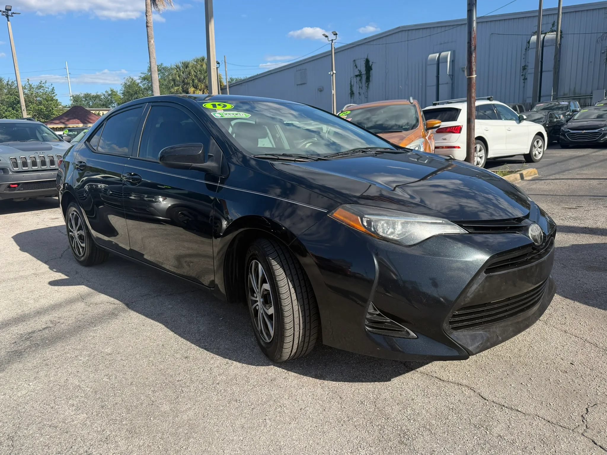 Used 2019 Toyota Corolla L FWD image 3