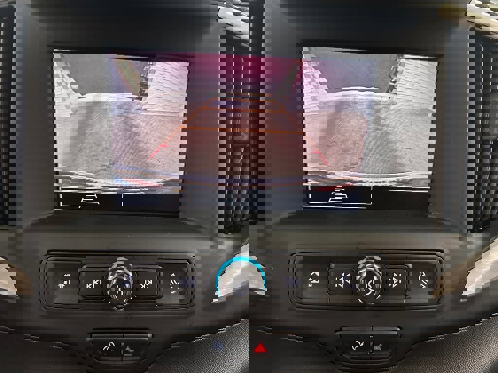 Used 2022 GMC Terrain SLE w/ Driver Convenience Package image 12