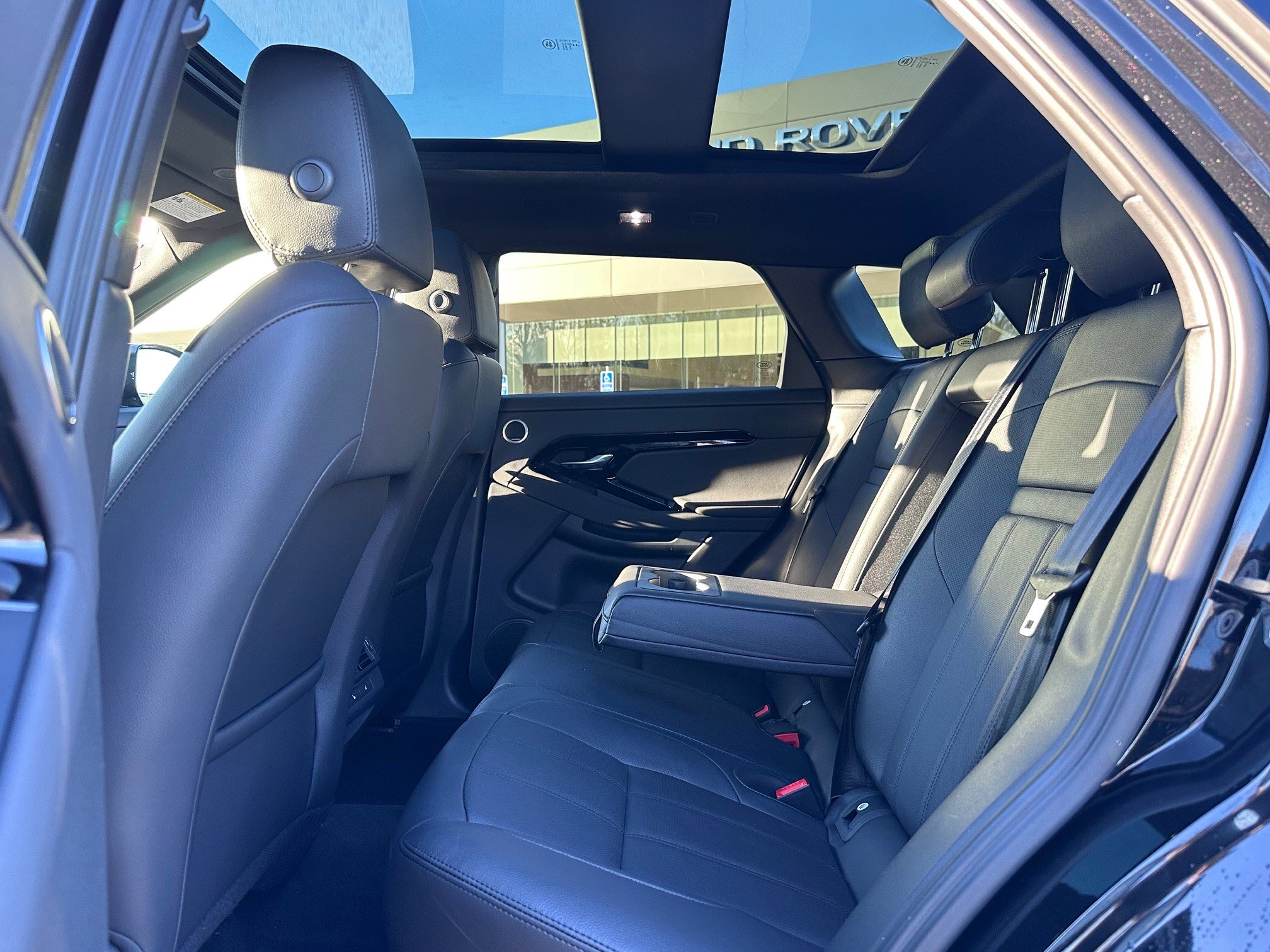 Used 2026 Land Rover Range Rover Evoque S image 11