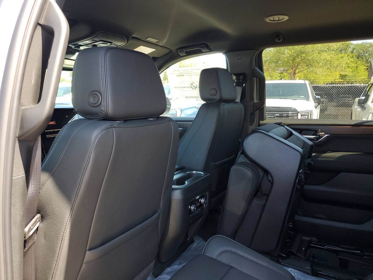 New 2026 GMC Yukon XL Denali RWD image 10