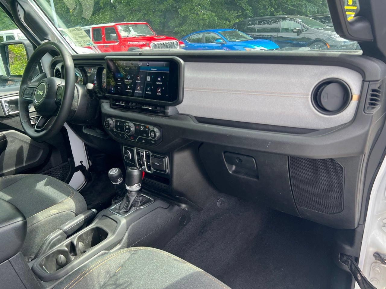 Used 2025 Jeep Gladiator Sport AWD/4WD image 20