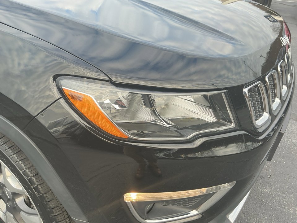 Used 2018 Jeep Compass Limited w/ Navigation Group image 28