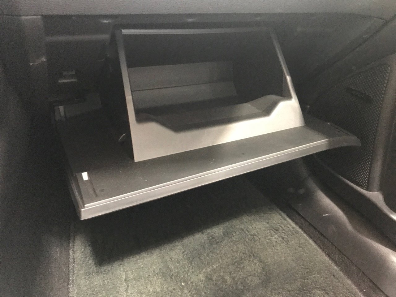 Used 2014 Nissan 370Z Touring w/ Sport Package image 31