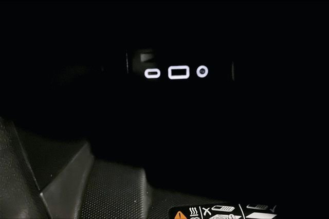 Used 2020 Chevrolet Equinox Premier AWD/4WD image 24