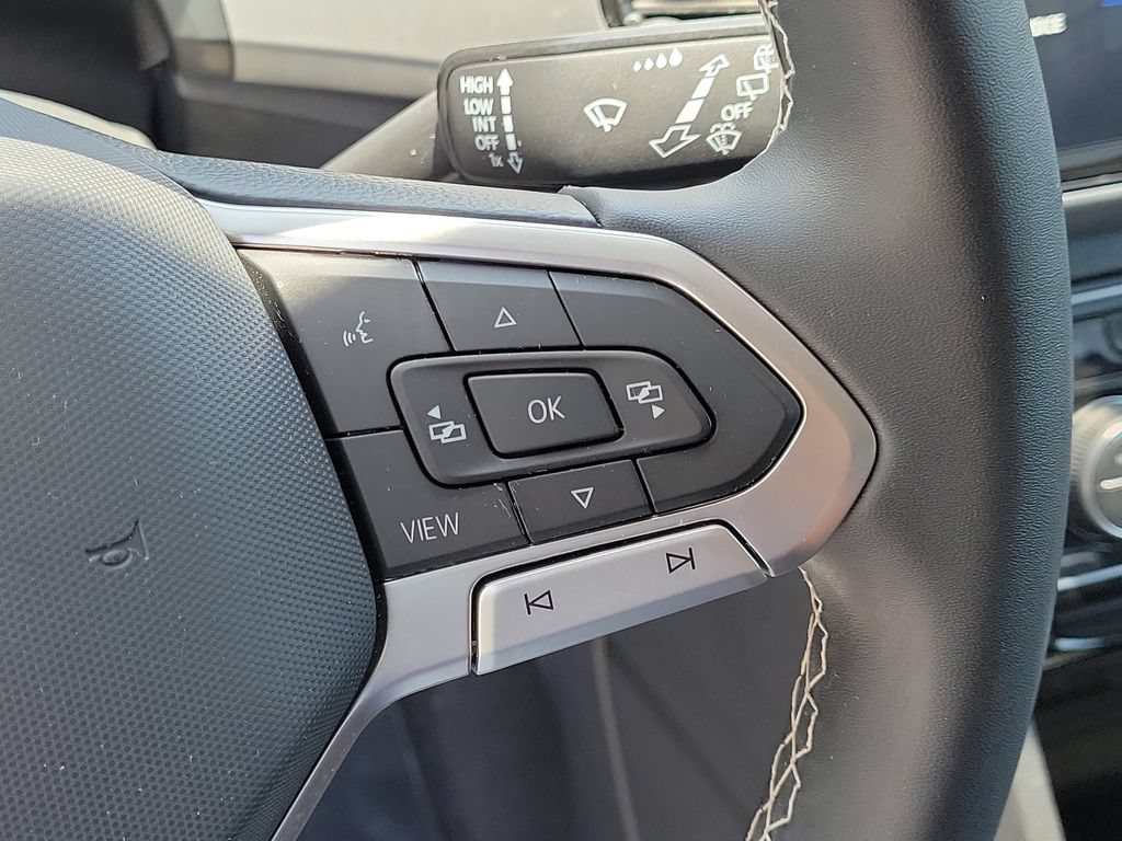 Used 2023 Volkswagen Atlas SE w/ Black Wheel Package FWD image 31