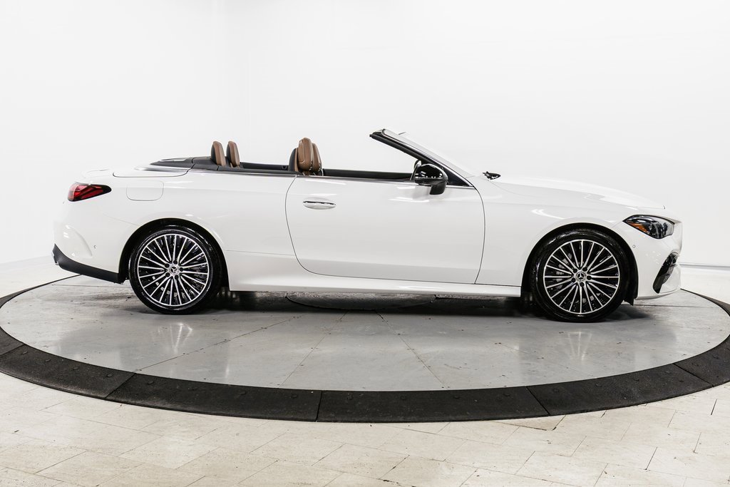 Used 2024 Mercedes-Benz CLE 300 4MATIC Cabriolet image 38