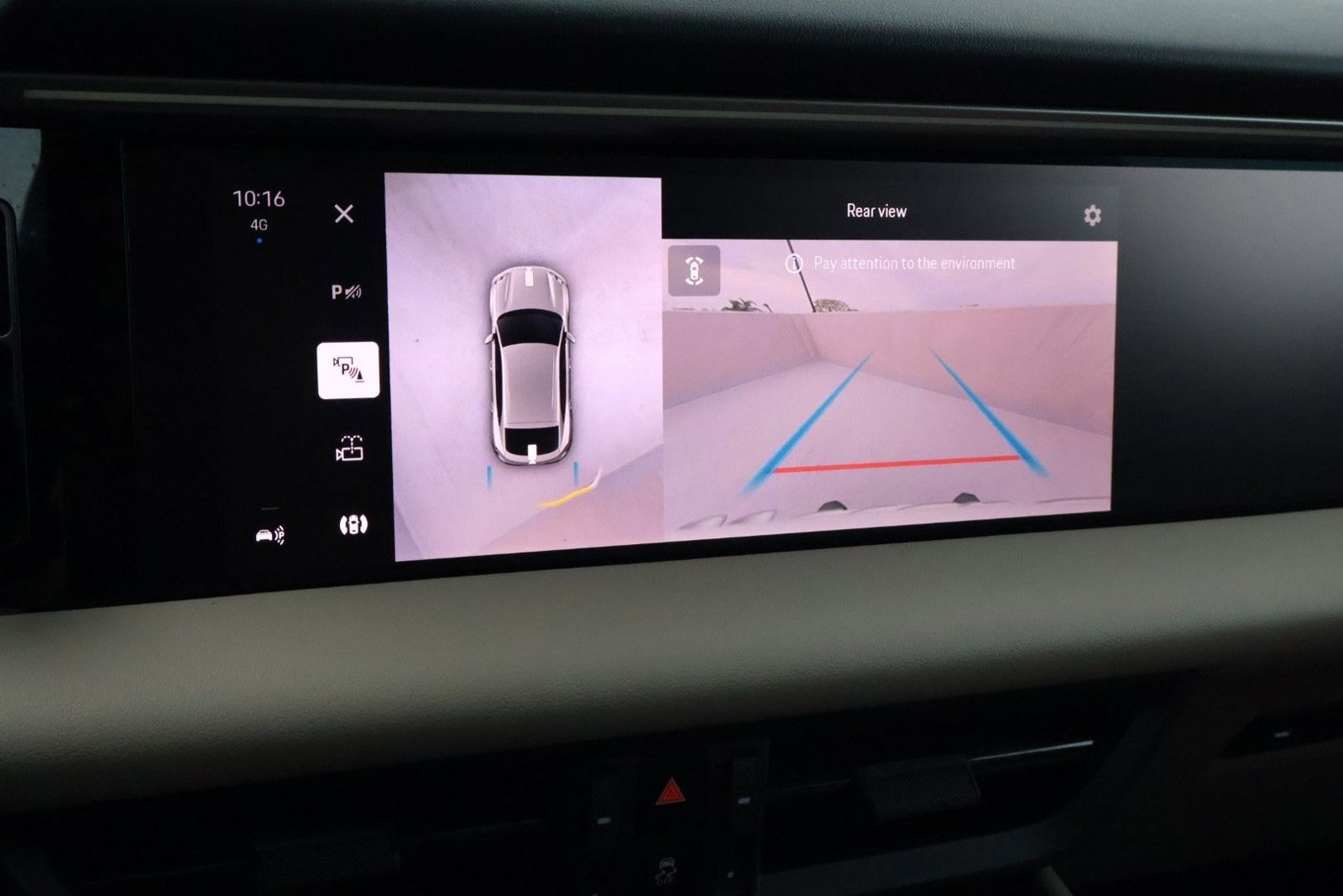 Certified 2024 Porsche Macan 4 Electric image 19