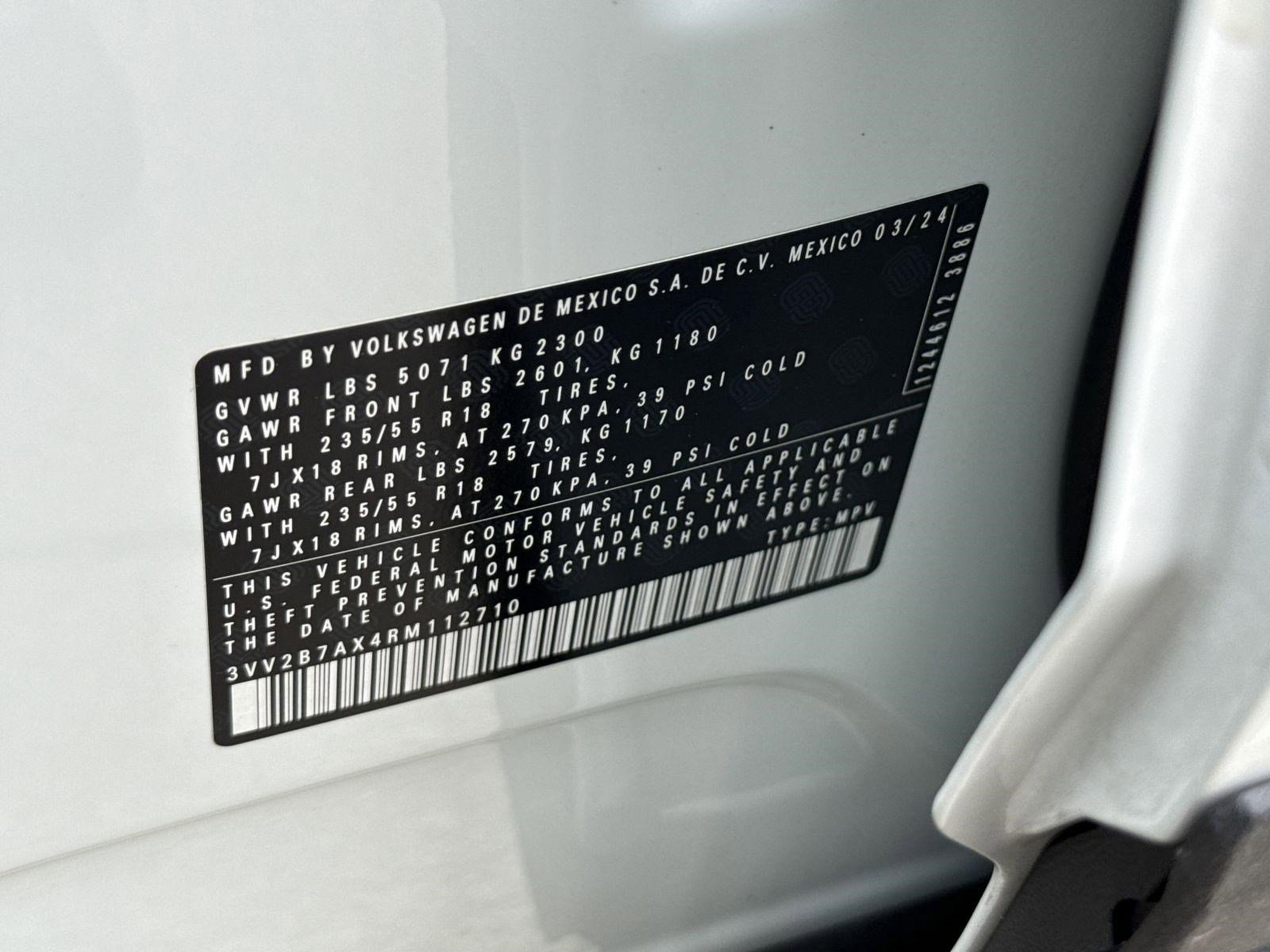 Used 2024 Volkswagen Tiguan SE image 19