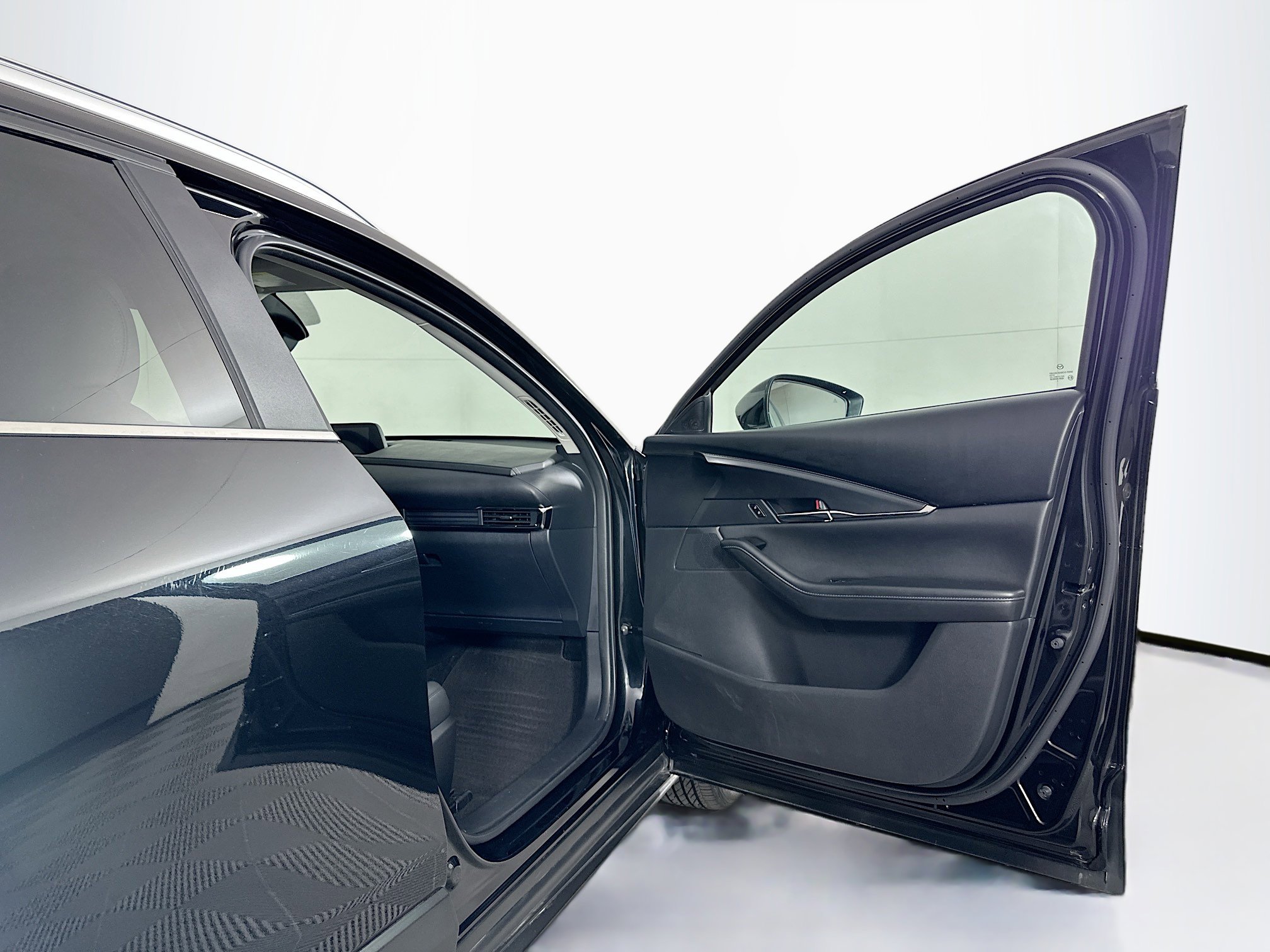 Used 2025 MAZDA CX-30 AWD 2.5 S w/ Preferred Package image 31