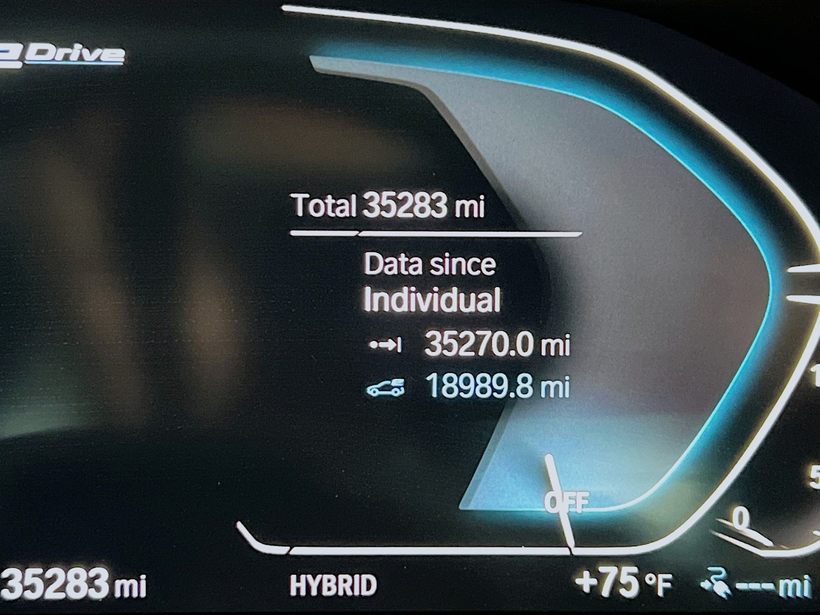 Used 2022 BMW 330e w/ Convenience Package RWD image 8