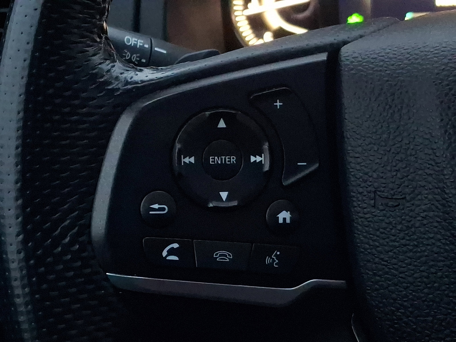 Used 2023 Honda Passport EX-L image 21