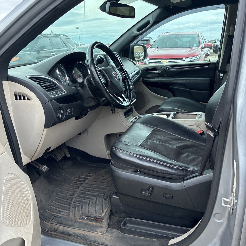 Used 2019 Dodge Grand Caravan SXT FWD image 8