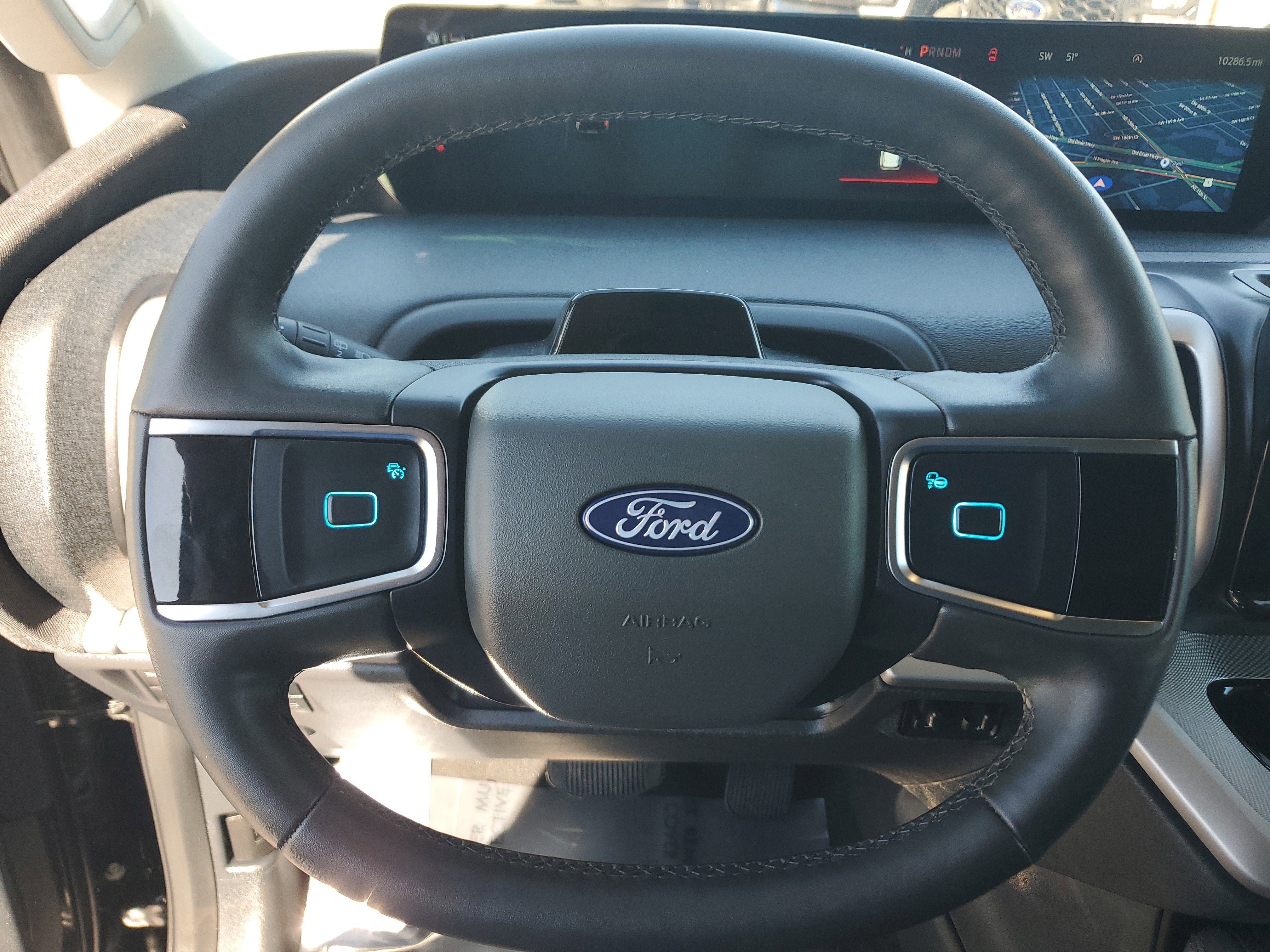 Used 2025 Ford Expedition Active image 23