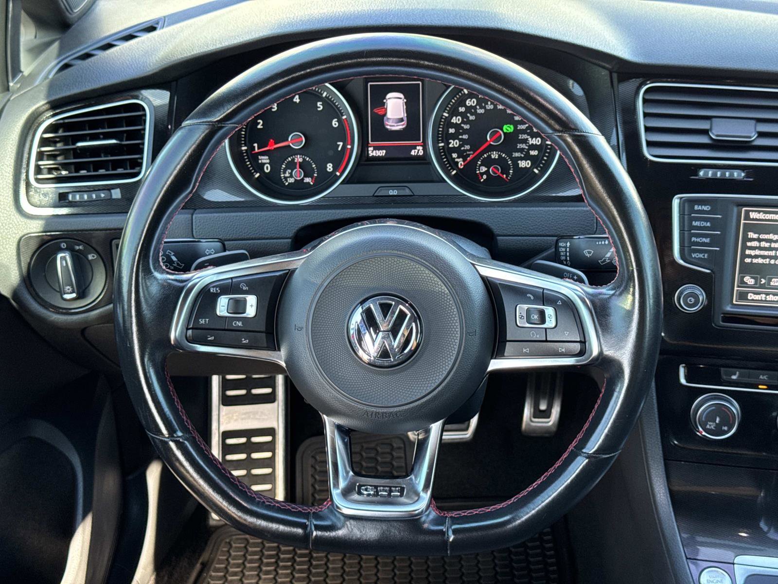 Used 2017 Volkswagen GTI Sport image 10